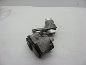 Gebruikte Pomp Servo Volvo V40 (MV) 1.6 T3 GTDi 16V Prijs € 150,00 Margeregeling aangeboden door Auto Demontage Elferink B.V.