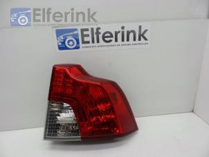 Gebruikte Achterlicht rechts Volvo S40 (MS) 1.8 16V Prijs € 100,00 Margeregeling aangeboden door Auto Demontage Elferink B.V.