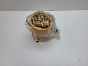 Gebruikte Tank element Pomp Saab 9-3 Sport Estate (YS3F) 1.9 TiD 16V Prijs € 75,00 Margeregeling aangeboden door Auto Demontage Elferink B.V.