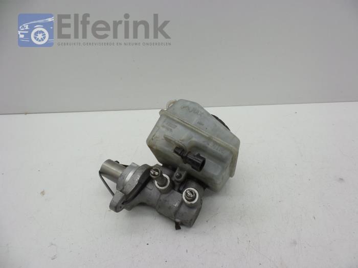 Master cylinder Opel Astra