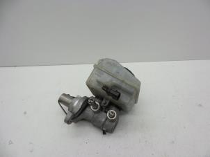 Gebruikte Hoofdremcilinder Opel Astra H GTC (L08) 1.7 CDTi 16V Prijs € 50,00 Margeregeling aangeboden door Auto Demontage Elferink B.V.