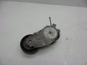 Gebruikte Spanner multiriem Volvo V40 (MV) 1.6 D2 Prijs € 40,00 Margeregeling aangeboden door Auto Demontage Elferink B.V.