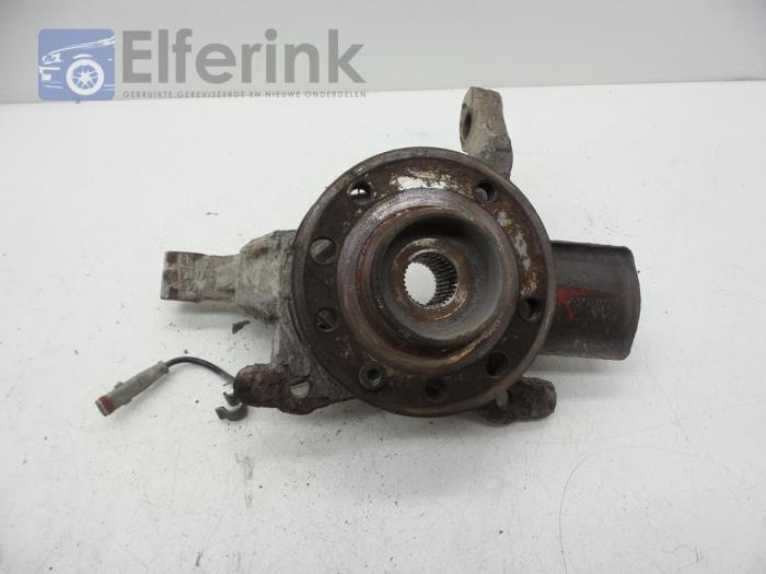 Knuckle, front left Opel Zafira B