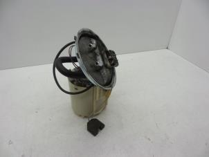 Gebruikte Tank element Pomp Opel Corsa B (73/78/79) 1.0i 12V Prijs € 50,00 Margeregeling aangeboden door Auto Demontage Elferink B.V.