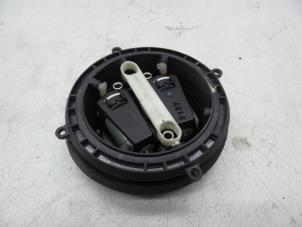 Gebruikte Spiegel motor rechts Saab 900 II (YS3D) 2.0 SE Turbo 16V Prijs € 25,00 Margeregeling aangeboden door Auto Demontage Elferink B.V.