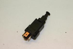 Gebruikte Remlicht Schakelaar Saab 9-5 Estate (YS3E) 2.3t 16V Prijs € 25,00 Margeregeling aangeboden door Auto Demontage Elferink B.V.