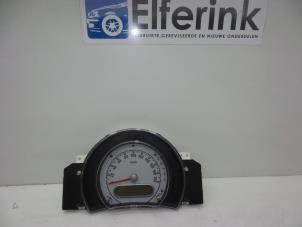 Gebruikte Tellerklok Opel Agila (B) 1.2 16V Prijs € 30,00 Margeregeling aangeboden door Auto Demontage Elferink B.V.