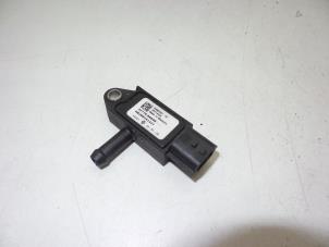 Gebruikte Roetfilter sensor Opel Vivaro 2.0 CDTI 16V Prijs € 25,00 Margeregeling aangeboden door Auto Demontage Elferink B.V.
