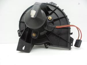 Gebruikte Aanjager Opel Combo (Corsa C) 1.3 CDTI 16V Prijs € 40,00 Margeregeling aangeboden door Auto Demontage Elferink B.V.