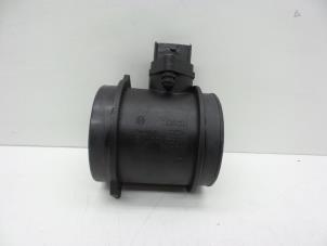 Gebruikte Luchtmassameter Saab 9-5 Estate (YS3E) 3.0 TiD V6 24V Prijs € 100,00 Margeregeling aangeboden door Auto Demontage Elferink B.V.