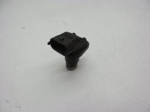 Gebruikte Nokkenas Sensor Volvo V70 (SW) 2.4 D5 20V Prijs € 25,00 Margeregeling aangeboden door Auto Demontage Elferink B.V.