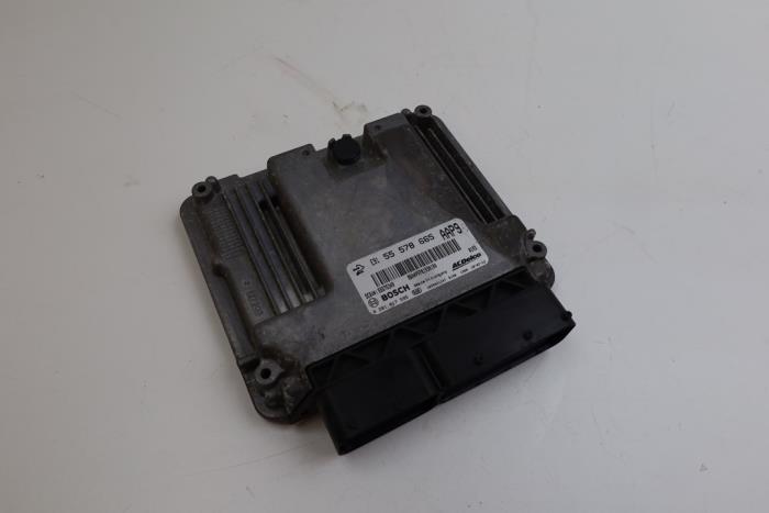 Gebruikte Inspuitcomputer Saab 9-5 (YS3G) 2.0 TiD 16V Prijs € 250,00 Margeregeling aangeboden door Auto Demontage Elferink B.V.