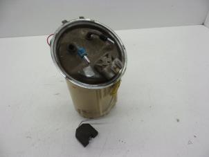 Gebruikte Tank element Pomp Opel Vectra B (36) 2.0 16V Ecotec Prijs € 40,00 Margeregeling aangeboden door Auto Demontage Elferink B.V.
