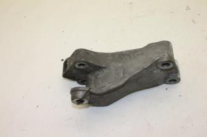 Gebruikte Motorsteun Saab 9-3 03- Prijs € 25,00 Margeregeling aangeboden door Auto Demontage Elferink B.V.