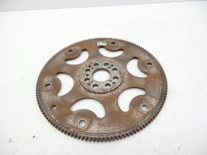 Gebruikte Vliegwiel Saab 9-3 Sport Estate (YS3F) 2.0T 16V XWD Prijs € 75,00 Margeregeling aangeboden door Auto Demontage Elferink B.V.