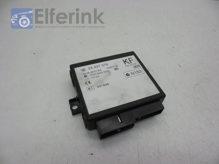 Central electronic module Opel Astra