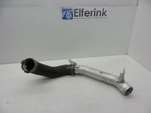 Gebruikte Intercooler Buis Volvo V40 (MV) 2.0 T2 16V Prijs € 50,00 Margeregeling aangeboden door Auto Demontage Elferink B.V.