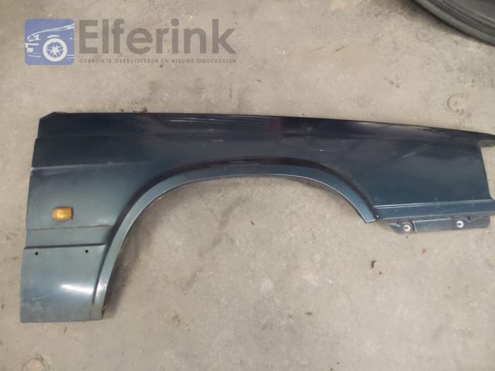 Front wing, right Volvo 9-Serie
