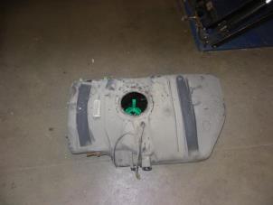 Gebruikte Brandstoftank Opel Zafira (F75) 2.0 DTI 16V Prijs € 75,00 Margeregeling aangeboden door Auto Demontage Elferink B.V.