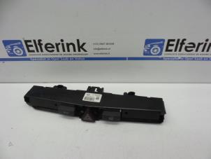 Gebruikte Schakelaar Opel Astra H GTC (L08) 2.0 16V Turbo OPC Prijs € 25,00 Margeregeling aangeboden door Auto Demontage Elferink B.V.