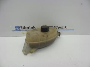 Gebruikte Expansievat Opel Vivaro 1.9 DI Prijs € 25,00 Margeregeling aangeboden door Auto Demontage Elferink B.V.