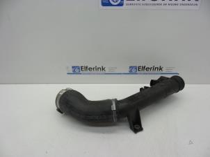 Gebruikte Intercooler Buis Volvo V40 (MV) 2.0 T2 16V Prijs € 25,00 Margeregeling aangeboden door Auto Demontage Elferink B.V.