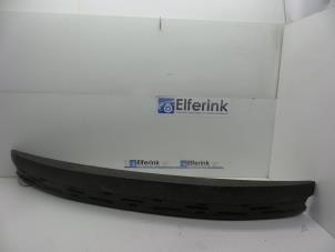 Gebruikte Bumpervulling voor Saab 9-5 Estate (YS3E) 2.3 Turbo 16V Prijs € 40,00 Margeregeling aangeboden door Auto Demontage Elferink B.V.