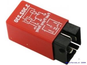 Nieuwe Relais Volvo 850 Prijs € 24,20 Inclusief btw aangeboden door Auto Demontage Elferink B.V.