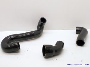 Nieuwe Intercooler Slang Saab 9-5 Prijs € 181,50 Inclusief btw aangeboden door Auto Demontage Elferink B.V.