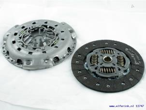 Nieuwe Koppelingsset (compleet) Saab 9-3 03- Prijs € 387,20 Inclusief btw aangeboden door Auto Demontage Elferink B.V.