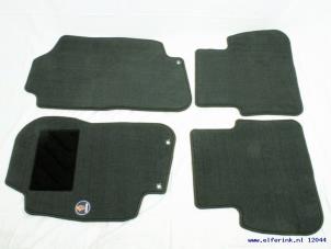 Nieuwe Matten Set Saab 9-5 Prijs € 36,30 Inclusief btw aangeboden door Auto Demontage Elferink B.V.