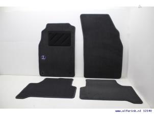 Nieuwe Matten Set Saab 9000 Prijs € 30,25 Inclusief btw aangeboden door Auto Demontage Elferink B.V.