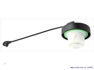 Nieuwe Tankdop Saab 9-3 03- Prijs € 15,13 Inclusief btw aangeboden door Auto Demontage Elferink B.V.