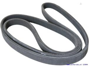 Nieuwe Multiriem Saab 9-3 03- Prijs € 12,10 Inclusief btw aangeboden door Auto Demontage Elferink B.V.