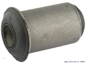 Nieuwe Draagarm Rubber onder-links-voor Volvo 2-Serie Prijs € 5,45 Inclusief btw aangeboden door Auto Demontage Elferink B.V.