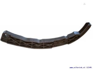 Nieuwe Kettinggeleider Saab 9-5 Prijs € 24,20 Inclusief btw aangeboden door Auto Demontage Elferink B.V.