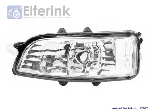 Nieuwe Knipperlicht spiegel links Volvo V40 Prijs € 28,50 Inclusief btw aangeboden door Auto Demontage Elferink B.V.