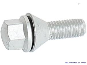 Nieuwe Wielbout Saab 9-3 03- Prijs € 1,82 Inclusief btw aangeboden door Auto Demontage Elferink B.V.