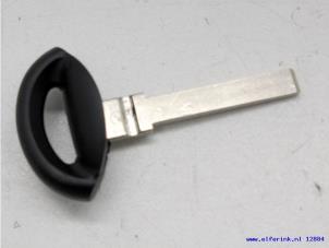 Nieuwe Sleutel Saab 9-3 03- Prijs € 10,29 Inclusief btw aangeboden door Auto Demontage Elferink B.V.