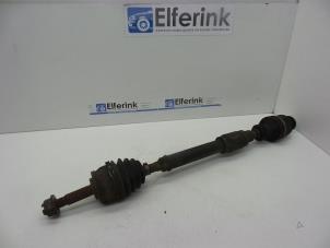 Gebruikte Homokineetas rechts-voor Volvo S40 (VS) 1.8 16V Prijs € 50,00 Margeregeling aangeboden door Auto Demontage Elferink B.V.