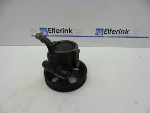 Gebruikte Stuurpomp Opel Omega B Caravan (21/22/23) 2.2 16V Prijs € 75,00 Margeregeling aangeboden door Auto Demontage Elferink B.V.