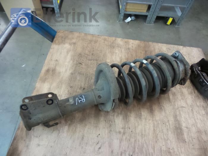 Front shock absorber rod, right Saab 9000