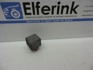 Gebruikte Relais Saab 9000 CS 2.0i 16V CS,CSE Prijs € 25,00 Margeregeling aangeboden door Auto Demontage Elferink B.V.