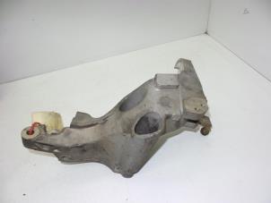 Gebruikte Motorrubber Saab 9-5 Prijs € 25,00 Margeregeling aangeboden door Auto Demontage Elferink B.V.