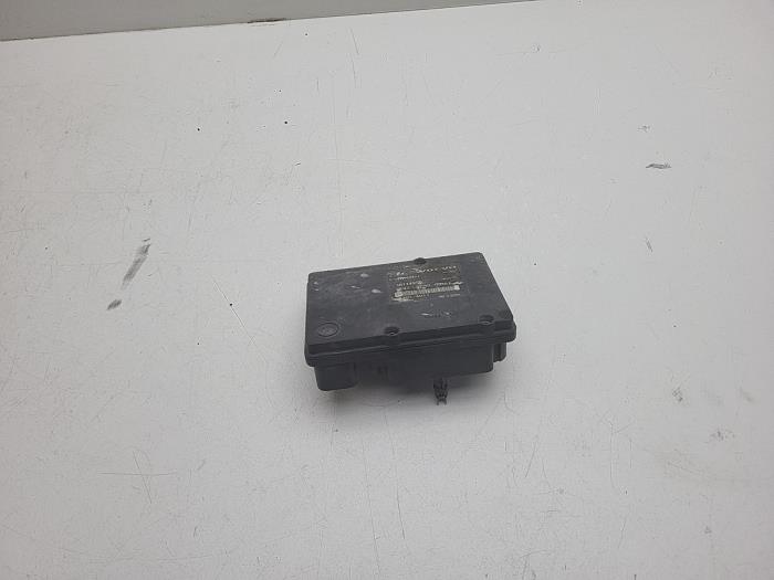Gebruikte ABS Computer Volvo V70 (SW) 2.4 20V 170 Prijs € 125,00 Margeregeling aangeboden door Auto Demontage Elferink B.V.