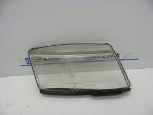 Gebruikte Koplampglas rechts Saab 9-3 I (YS3D) 2.3 S,SE 16V Prijs € 25,00 Margeregeling aangeboden door Auto Demontage Elferink B.V.