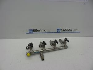 Gebruikte Common rail (Injectie) Volvo XC90 II 2.0 T8 16V Twin Engine AWD Prijs € 80,00 Margeregeling aangeboden door Auto Demontage Elferink B.V.