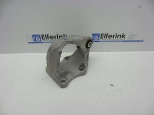 Gebruikte Motorsteun Volvo S60 Cross Country (FH) 2.0 D4 16V Prijs € 25,00 Margeregeling aangeboden door Auto Demontage Elferink B.V.