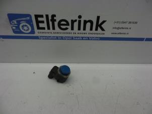 Gebruikte PDC Sensor Volvo V40 (MV) 2.0 D4 20V Prijs € 25,00 Margeregeling aangeboden door Auto Demontage Elferink B.V.