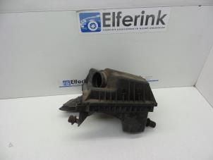 Gebruikte Luchtfilterhuis Opel Astra J Sports Tourer (PD8/PE8/PF8) 1.7 CDTi 16V Prijs € 30,00 Margeregeling aangeboden door Auto Demontage Elferink B.V.